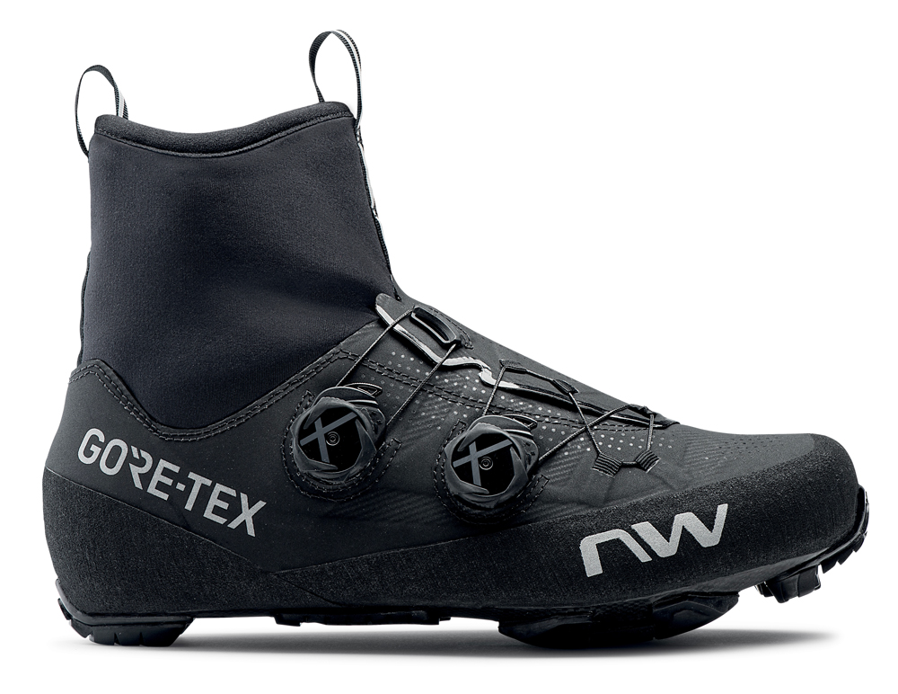 "Flagship GTX" by Northwave is a cycling shoe that uses GORE-TEX.