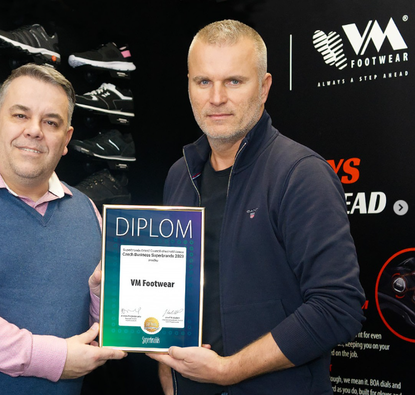 award won by VM Footwear